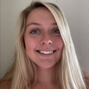 Meet your Posher, Isabella